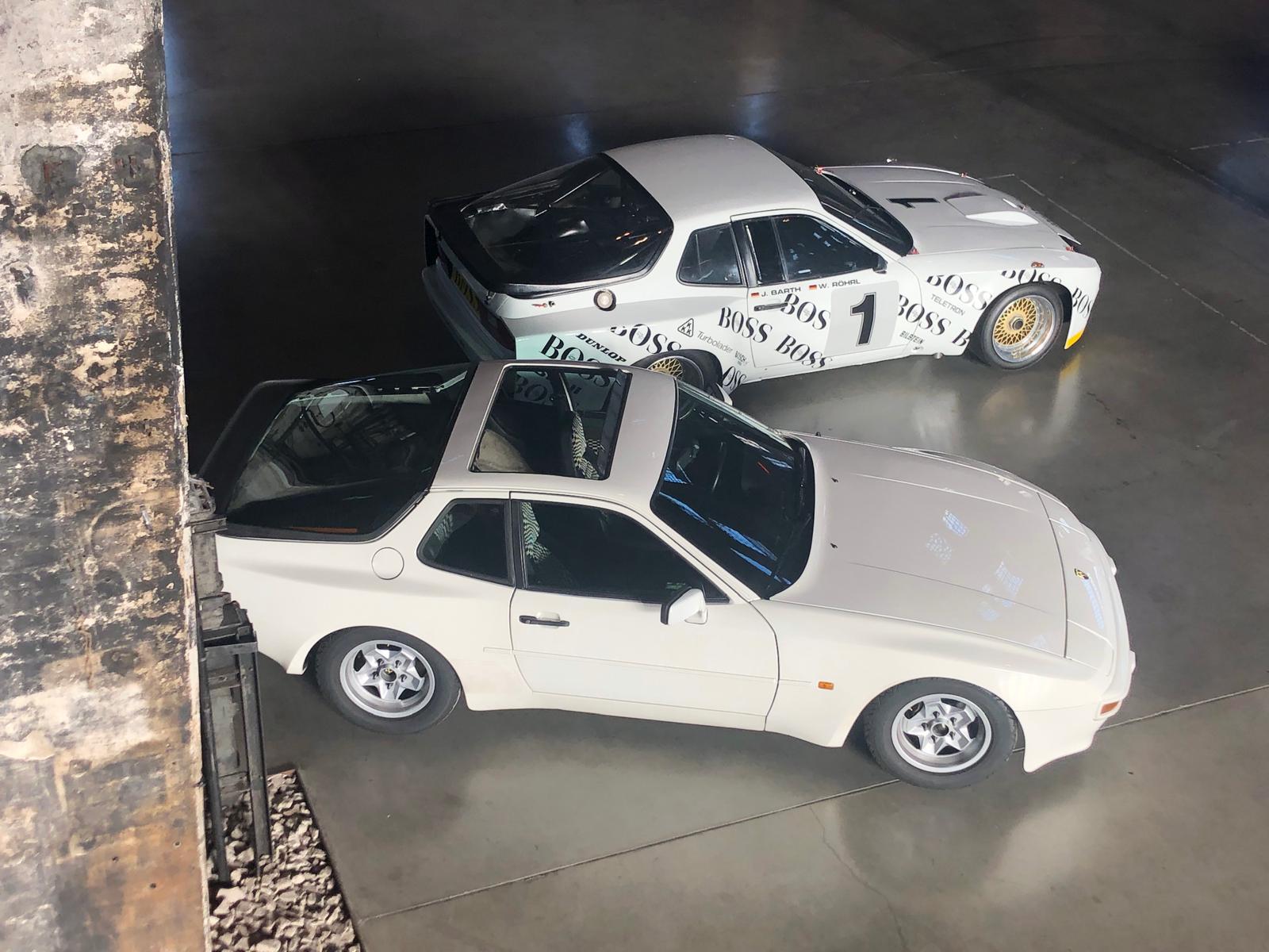Porsche 944 Straßenversion und 944 Turbo Rennwagen